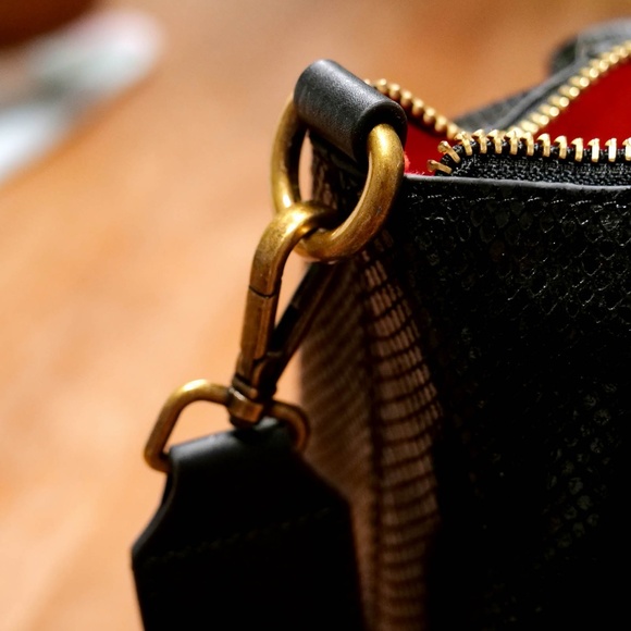 Sharif 1827 Black Crossbody Bag with Lion Head Detail, with Pink Cardholder - Picture 14 of 15